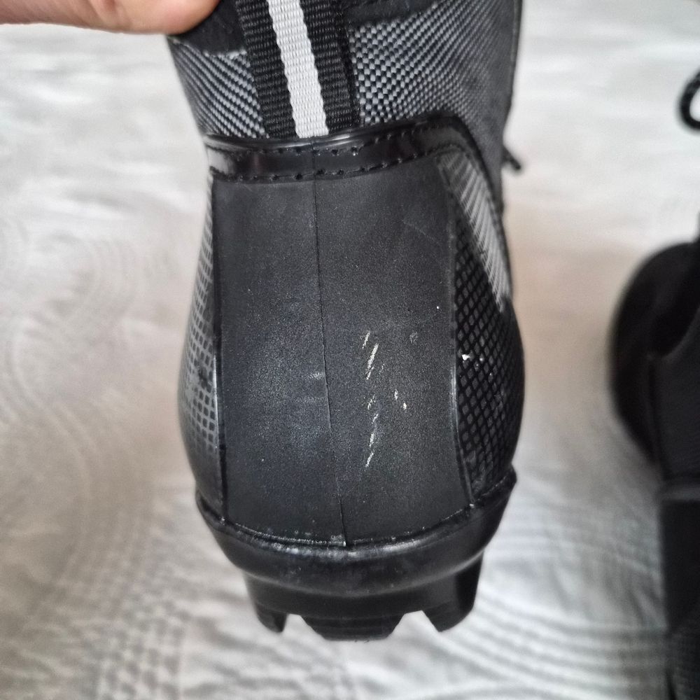 Rossignol Women's Black and Gray Cross Country Ski Boots $45 - Picture 11 of 16